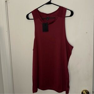 Onzie men’s muscle tank, small, crimson red